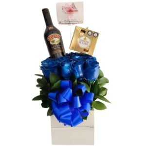 Cubito de rosas azules, licor,