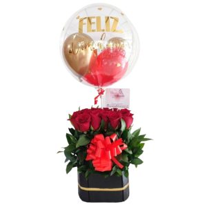 Arreglo floral en rosas rojas, globo burbuja- floristeria cali