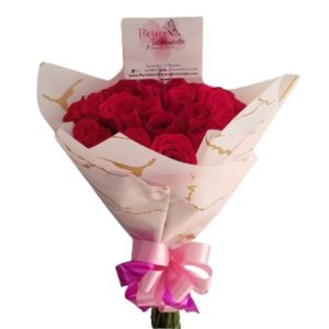 Arreglo buchon 24 rosas rojas- Floristería Cali