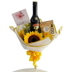 Arreglo-de-girasoles-licor-chocolates-Floristerias-en-Cali-